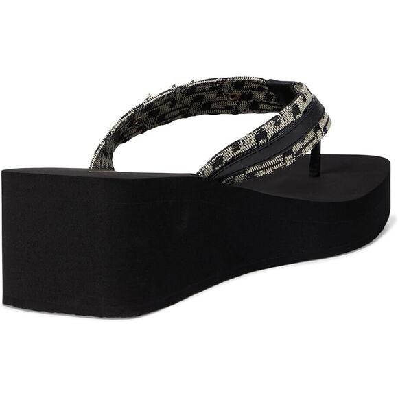 GUESS Women's Ediva Hardware and Heritage Logo Sandals, Black Size 6M - Picture 5 of 5